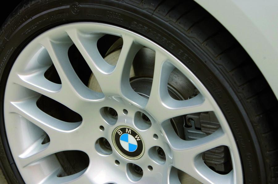  BMW 3-Series Coupe 2007 года  (фото 33 из 219)
